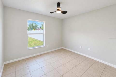 House in Lakeland, Florida 3 bedrooms, 124.86 sq.m. № 2426855 - photo 9