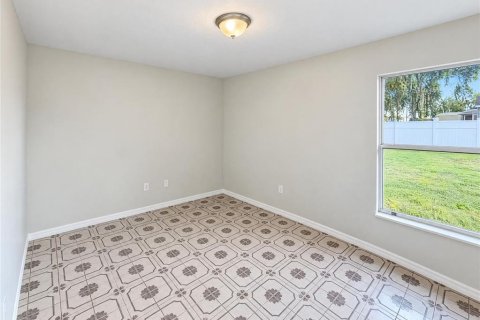 House in Lakeland, Florida 3 bedrooms, 124.86 sq.m. № 2426855 - photo 14