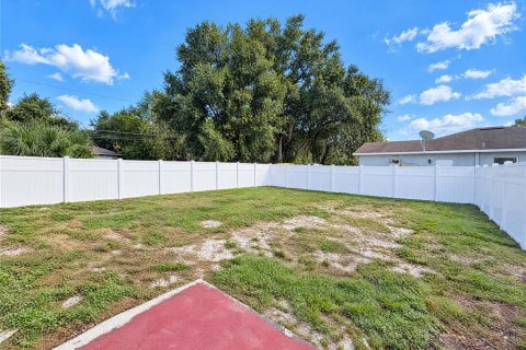 House in Lakeland, Florida 3 bedrooms, 124.86 sq.m. № 2426855 - photo 18
