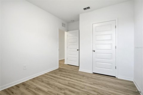 House in Davenport, Florida 4 bedrooms, 154.68 sq.m. № 2237711 - photo 15