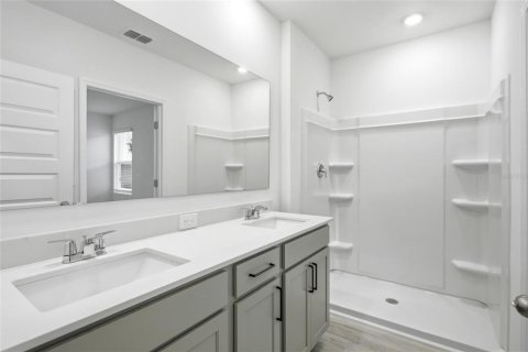 House in Davenport, Florida 4 bedrooms, 154.68 sq.m. № 2237711 - photo 14