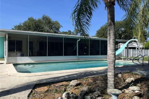 House in Brandon, Florida 3 bedrooms, 215.35 sq.m. № 1815674 - photo 18