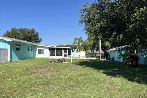 House in Brandon, Florida 3 bedrooms, 215.35 sq.m. № 1815674 - photo 21