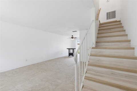 Propiedad comercial en venta en Daytona Beach, Florida, 169.45 m2 № 2329347 - foto 27