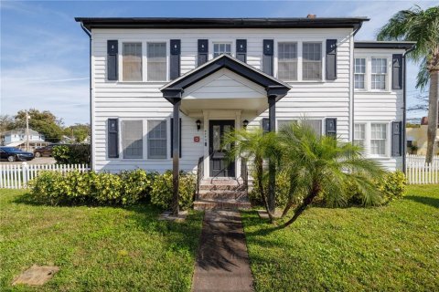 Propiedad comercial en venta en Daytona Beach, Florida, 169.45 m2 № 2329347 - foto 28