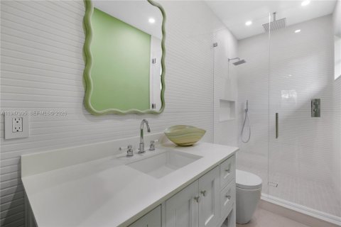 Casa en venta en Key Largo, Florida, 7 dormitorios, 683.57 m2 № 2004001 - foto 4