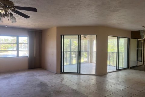 Condominio en venta en Punta Gorda, Florida, 2 dormitorios, 134.43 m2 № 1569194 - foto 13
