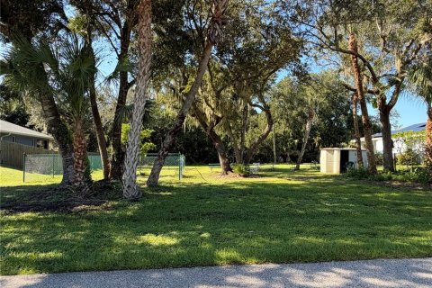 Villa ou maison à vendre à North Port, Floride: 3 chambres, 193.42 m2 № 2418718 - photo 2