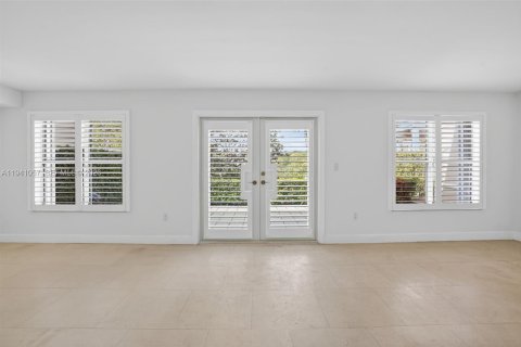 Купить таунхаус в Майами, Флорида 2 спальни, 135.27м2, № 1998527 - фото 8