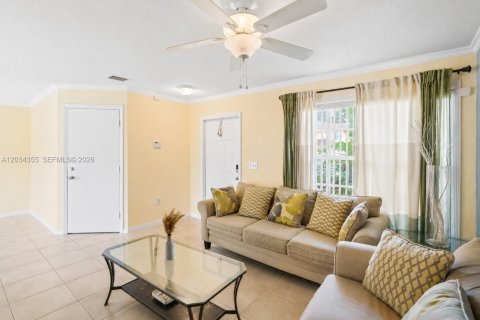 Villa ou maison à vendre à Sunrise, Floride: 4 chambres, 145.67 m2 № 2084940 - photo 8
