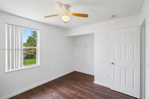 Villa ou maison à vendre à Sunrise, Floride: 4 chambres, 145.67 m2 № 2084940 - photo 19