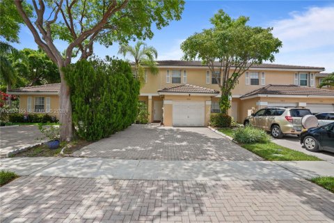 Villa ou maison à Sunrise, Floride 4 chambres, 145.67 m2 № 2084940