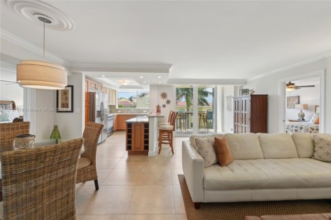Condo in Hillsboro Beach, Florida, 2 bedrooms  № 1731338 - photo 3
