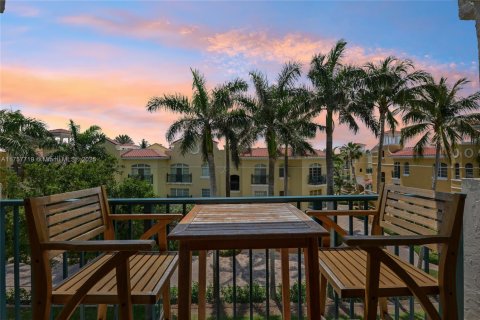 Condo in Hillsboro Beach, Florida, 2 bedrooms  № 1731338 - photo 27