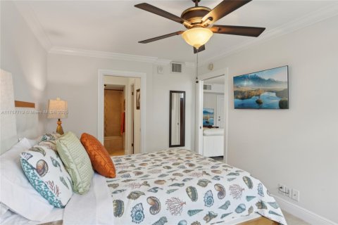 Condo in Hillsboro Beach, Florida, 2 bedrooms  № 1731338 - photo 16