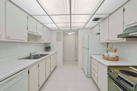 Купить кондоминиум в Бока-Ратон, Флорида 3 комнаты, 101.54м2, № 2147140 - фото 8