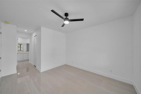 Villa ou maison à louer à Port Charlotte, Floride: 3 chambres, 153.85 m2 № 2157075 - photo 13