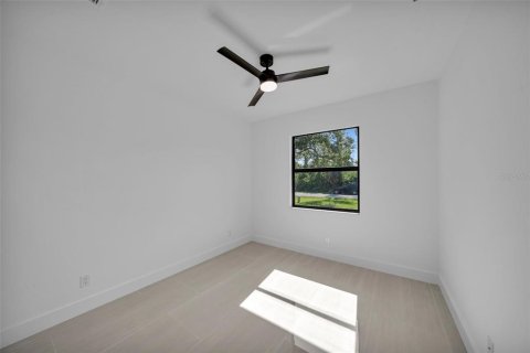 Villa ou maison à louer à Port Charlotte, Floride: 3 chambres, 153.85 m2 № 2157075 - photo 16