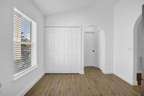 House in Haines City, Florida 3 bedrooms, 153.66 sq.m. № 2223598 - photo 16