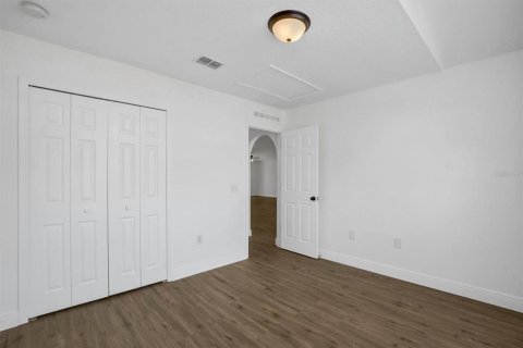 House in Haines City, Florida 3 bedrooms, 153.66 sq.m. № 2223598 - photo 27