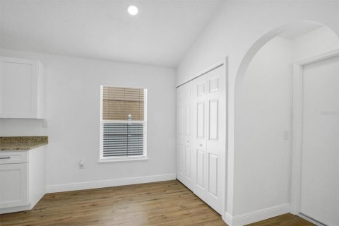 House in Haines City, Florida 3 bedrooms, 153.66 sq.m. № 2223598 - photo 17