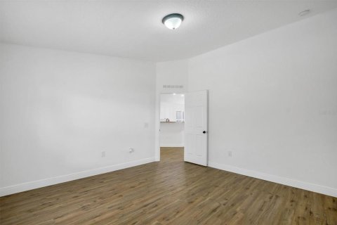 House in Haines City, Florida 3 bedrooms, 153.66 sq.m. № 2223598 - photo 19
