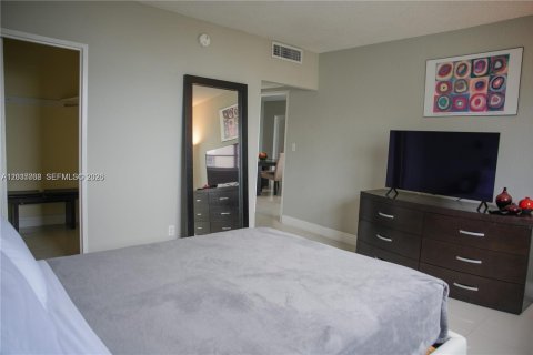 Copropriété à vendre à Hollywood, Floride: 1 chambre, 106.47 m2 № 2153889 - photo 15