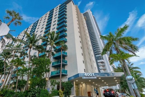 Condo in Hollywood, Florida, 1 bedroom № 2153889
