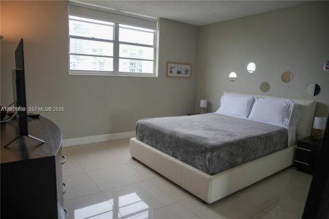 Copropriété à vendre à Hollywood, Floride: 1 chambre, 106.47 m2 № 2153889 - photo 13