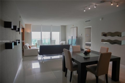 Copropriété à vendre à Hollywood, Floride: 1 chambre, 106.47 m2 № 2153889 - photo 5