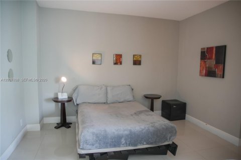 Copropriété à vendre à Hollywood, Floride: 1 chambre, 106.47 m2 № 2153889 - photo 19