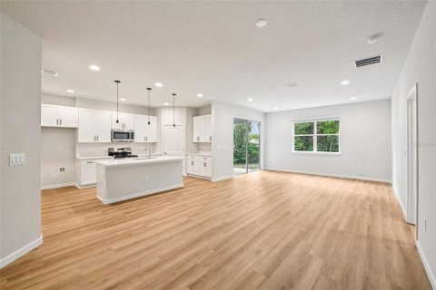 Villa ou maison à vendre à DeLand, Floride: 3 chambres, 154.68 m2 № 2093114 - photo 2