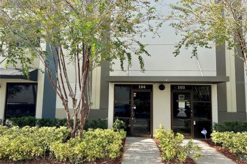 Propiedad comercial en venta en Orlando, Florida, 161.74 m2 № 2211289 - foto 2