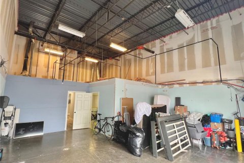 Propiedad comercial en venta en Orlando, Florida, 161.74 m2 № 2211289 - foto 11