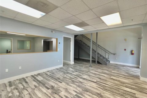 Propiedad comercial en venta en Orlando, Florida, 161.74 m2 № 2211289 - foto 3