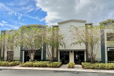 Commercial property in Orlando, Florida 161.74 sq.m. № 2211289