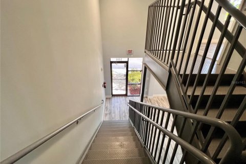 Propiedad comercial en venta en Orlando, Florida, 161.74 m2 № 2211289 - foto 6