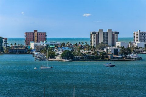 Copropriété à vendre à Saint Petersburg, Floride: 2 chambres, 96.62 m2 № 2404928 - photo 4