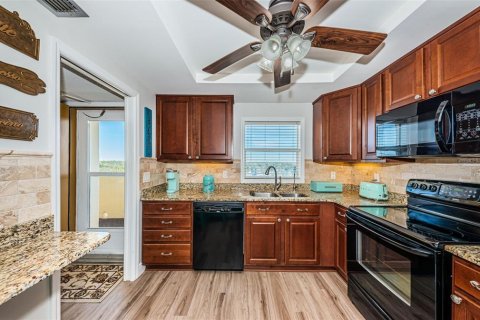 Copropriété à vendre à Saint Petersburg, Floride: 2 chambres, 96.62 m2 № 2404928 - photo 2
