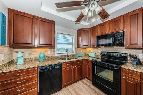 Copropriété à vendre à Saint Petersburg, Floride: 2 chambres, 96.62 m2 № 2404928 - photo 7