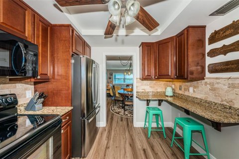 Copropriété à vendre à Saint Petersburg, Floride: 2 chambres, 96.62 m2 № 2404928 - photo 10