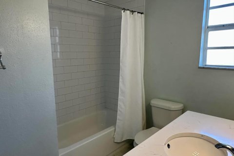 Villa ou maison à vendre à Tampa, Floride: 3 chambres, 102.94 m2 № 2265374 - photo 27