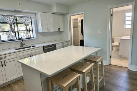 Villa ou maison à vendre à Tampa, Floride: 3 chambres, 102.94 m2 № 2265374 - photo 21