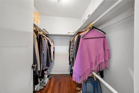 Condominio en venta en Miami, Florida, 2 dormitorios, 181.16 m2 № 1867088 - foto 23