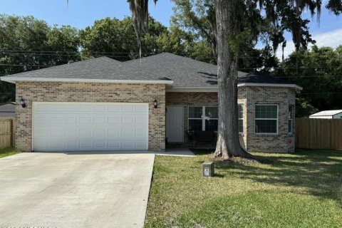 Casa en Palatka, Florida 3 dormitorios, 136.75 m2 № 2144966
