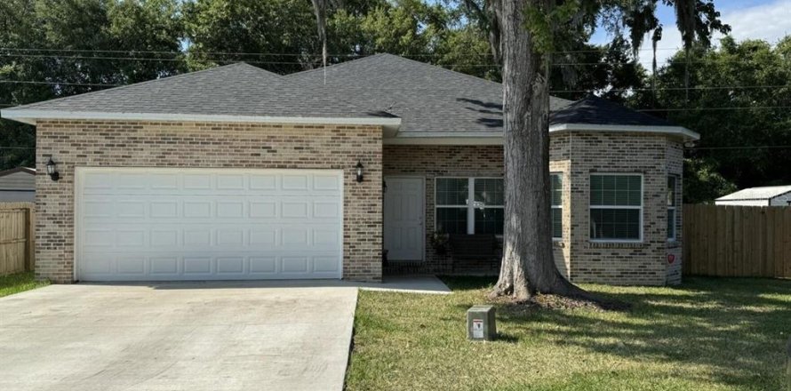 Casa en Palatka, Florida 3 dormitorios, 136.75 m2 № 2144966