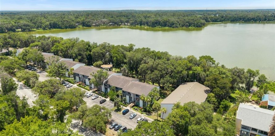 Condo in Gainesville, Florida, 2 bedrooms  № 2215734