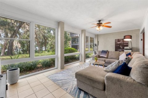 Condo in Gainesville, Florida, 2 bedrooms  № 2215734 - photo 4