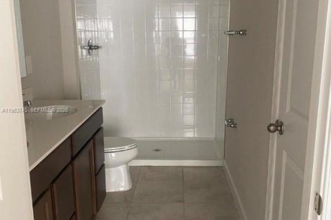 Villa ou maison à louer à St. Lucie, Floride: 3 chambres, 139.63 m2 № 2025207 - photo 6