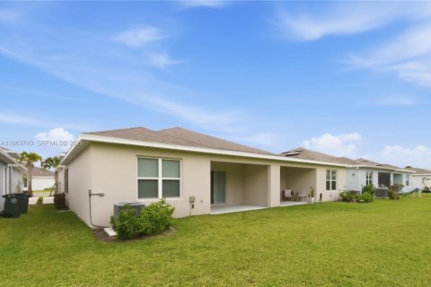 Снять в аренду виллу или дом в Сент-Луси, Флорида 3 спальни, 139.63м2, № 2025207 - фото 24